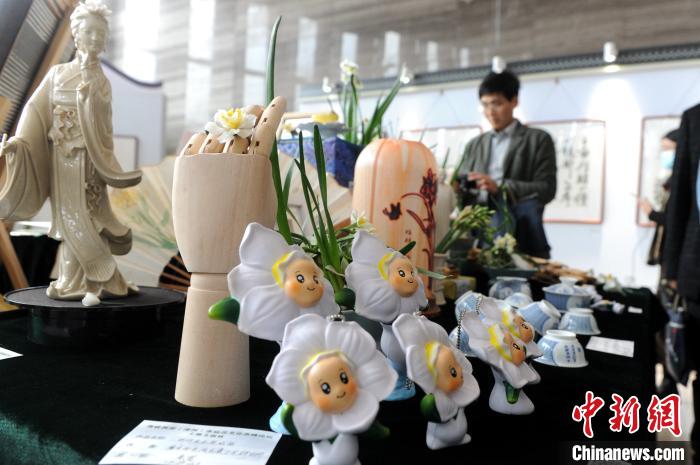 期間，主辦方還舉辦水仙花文創(chuàng)作品展示?！埥鸫?攝