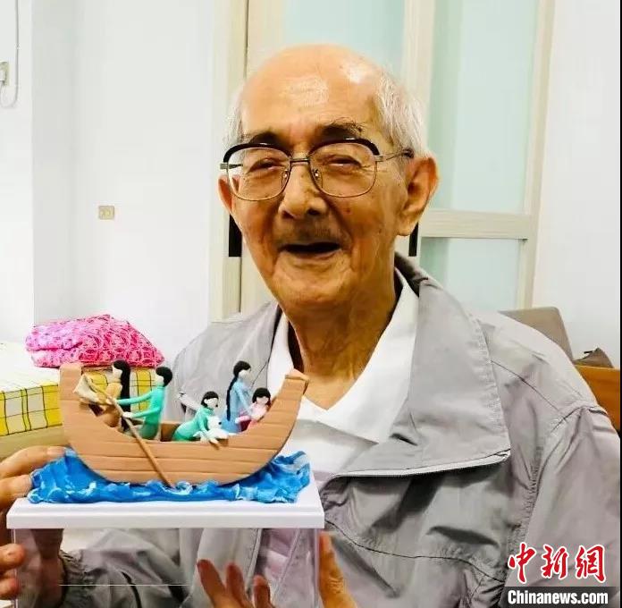 福建少年兒童出版社制作&ldquo;小太陽&rdquo;號船為林良慶生?！「＝ㄉ倌陜和霭嫔绻﹫D 攝