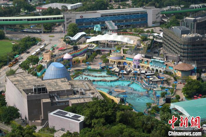 圖為海洋公園山下園區(qū)，這里將轉(zhuǎn)型為免費(fèi)入場(chǎng)的餐飲零售消閑區(qū)?！垷?攝