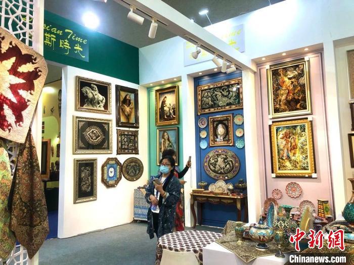 來自伊朗的手工藝品?！∨饲呶?攝