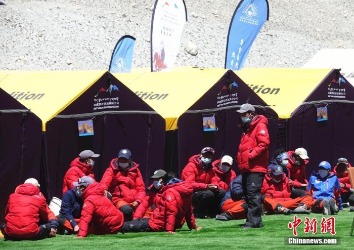 探訪海拔5200米的珠峰北坡登山大本營(yíng)