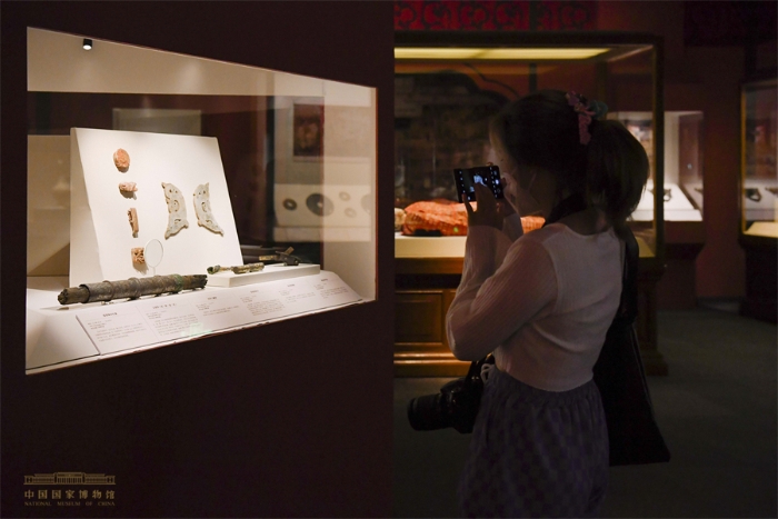 觀眾正在參觀展覽。中國國家博物館供圖