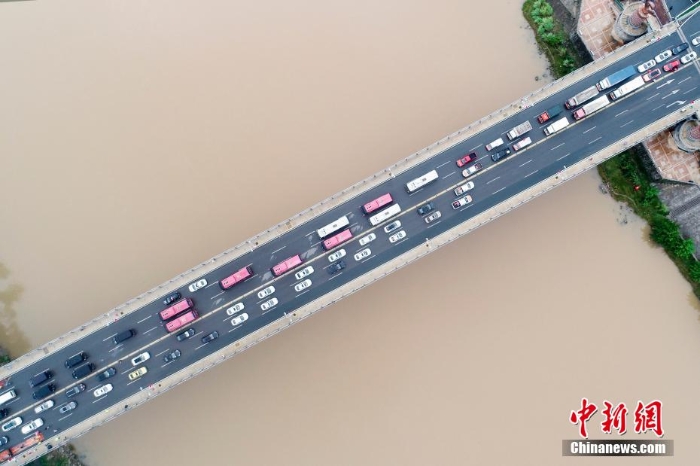 湖南張家界全域調(diào)整為低風(fēng)險(xiǎn)區(qū) 拆除交通卡口