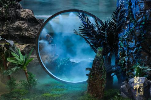 圖展山河盛景，服飾乾坤方儀――熊英|乾坤？方儀2022SS中國國際時裝周開幕大秀震撼上演