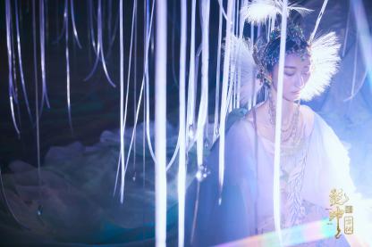 圖展山河盛景，服飾乾坤方儀――熊英|乾坤？方儀2022SS中國國際時裝周開幕大秀震撼上演