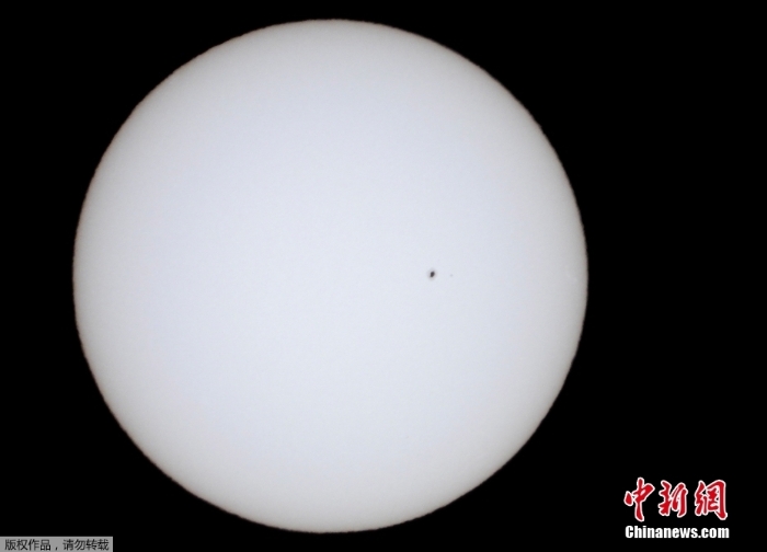 西班牙現(xiàn)太陽(yáng)黑子景觀