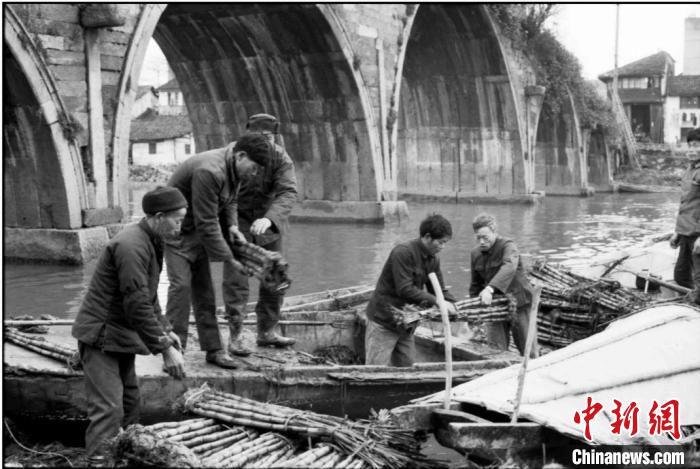 鮑奇拍攝的大運河照片?！□U奇 攝