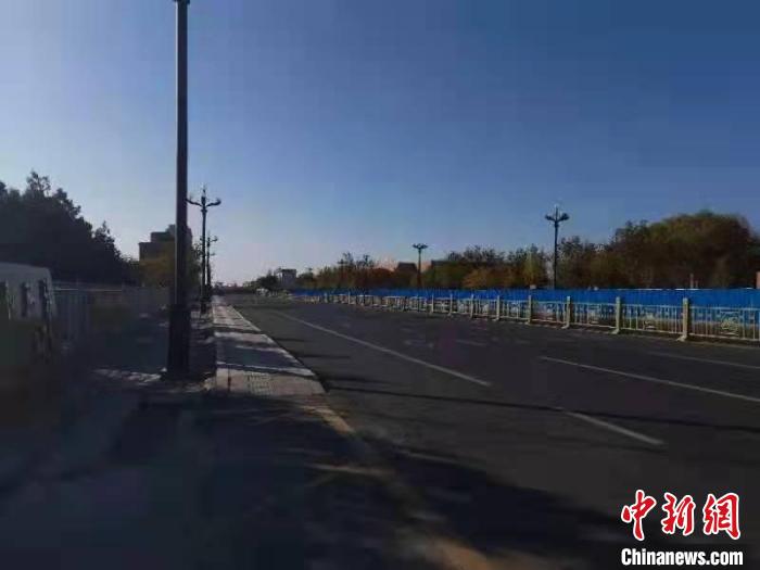 疫情風(fēng)暴眼中的額濟納：熬過低谷繁華自現(xiàn)