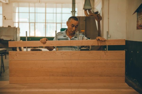 原創(chuàng)設(shè)計家具給中國家庭帶來的改變，遠不止一件物品本身