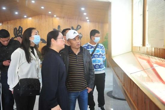 浙川交流，共同發(fā)展——美姑縣教育團(tuán)隊(duì)來(lái)北侖區(qū)蔚斗小學(xué)參觀交流