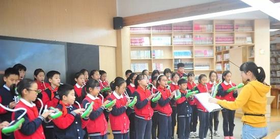 浙川交流，共同發(fā)展——美姑縣教育團(tuán)隊(duì)來(lái)北侖區(qū)蔚斗小學(xué)參觀交流