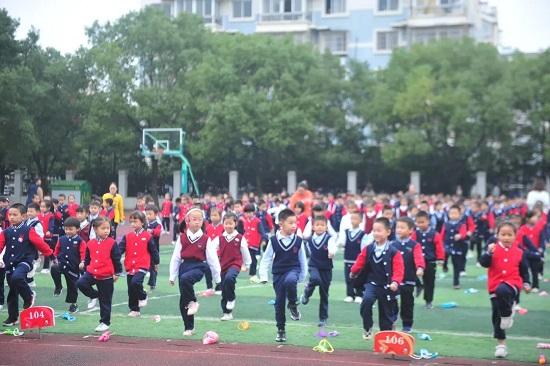 浙川交流，共同發(fā)展——美姑縣教育團(tuán)隊(duì)來(lái)北侖區(qū)蔚斗小學(xué)參觀交流