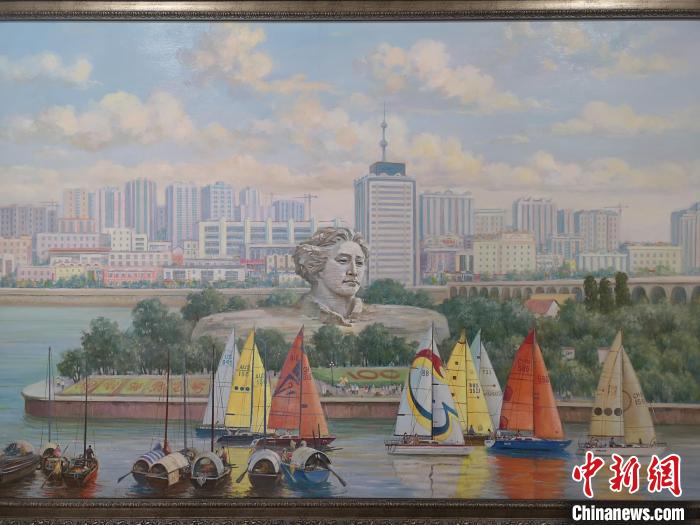 弗拉基米爾·加寧所作的《新舊中國》?！⒙?攝