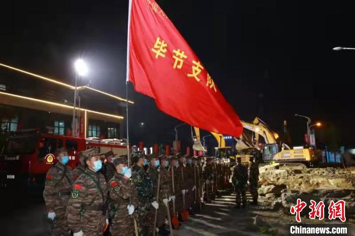 圖為救援現(xiàn)場?！∥渚吂?jié)支隊(duì) 攝