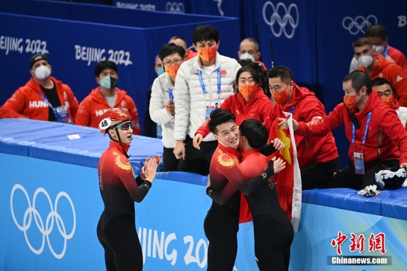 短道速滑男子1000米：任子威、李文龍包攬金銀牌