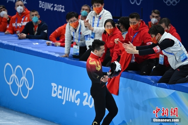 短道速滑男子1000米：任子威、李文龍包攬金銀牌