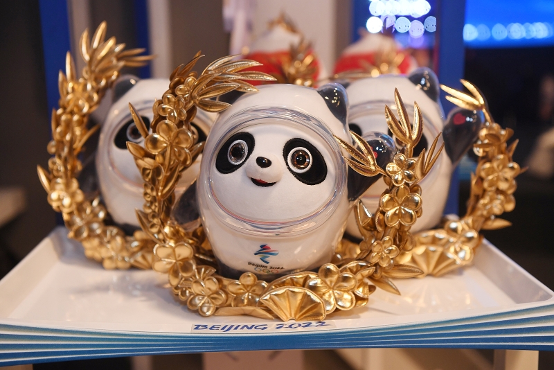 獲獎(jiǎng)運(yùn)動(dòng)員定制版吉祥物紀(jì)念品 - 冰墩墩.jpg