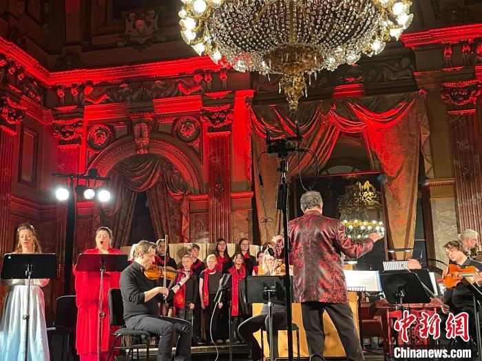 比利時(shí)作曲家舉辦新春音樂(lè)會(huì)賀中國(guó)新年