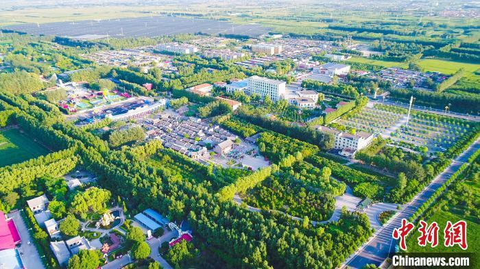 航拍下的山西賈家莊村。 賈家莊供圖