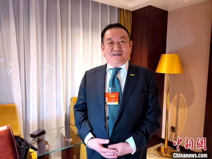 資料圖：全國政協(xié)委員、泰山體育產(chǎn)業(yè)集團有限公司董事長卞志良?！∈茉L者供圖