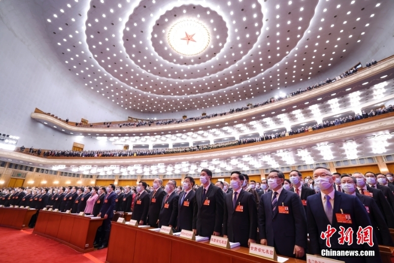 十三屆全國人大五次會(huì)議在京開幕