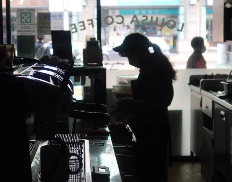 臺灣停電的店鋪。圖片來源：臺灣中時新聞網(wǎng) 王英豪 攝.jpg