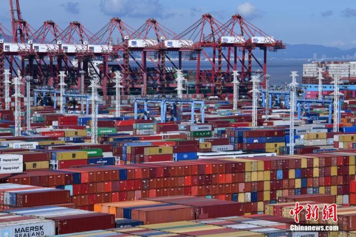 資料圖：集裝箱碼頭。張茵 攝