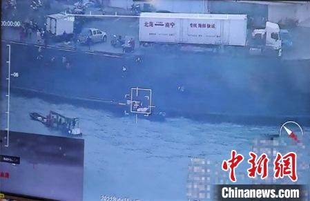 圖為采用高科技監(jiān)控?！V西海警局供圖