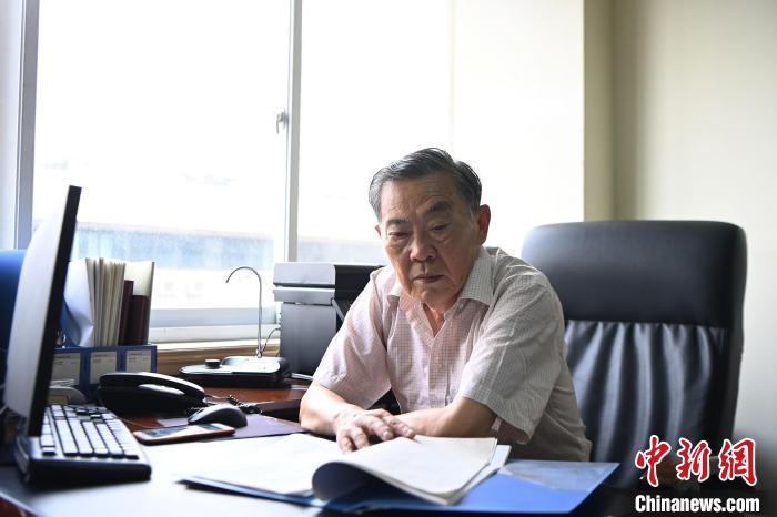 民革四川省委會原副主委、民革成都市委會原主委鄧宇民?！“苍?攝