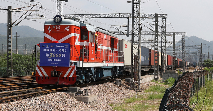 2021年8月19日，第3000列“義新歐”中歐班列從鐵路義烏西站啟程。新華社發(fā)（龔獻(xiàn)明　攝）