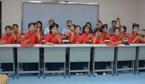 臨沂市沂南經濟開發(fā)區(qū)實驗學校與新湘兄弟學校開展云端文化交流會