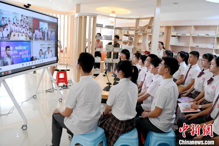 漳港青少年線上交流活動現(xiàn)場?！埥鸫?攝