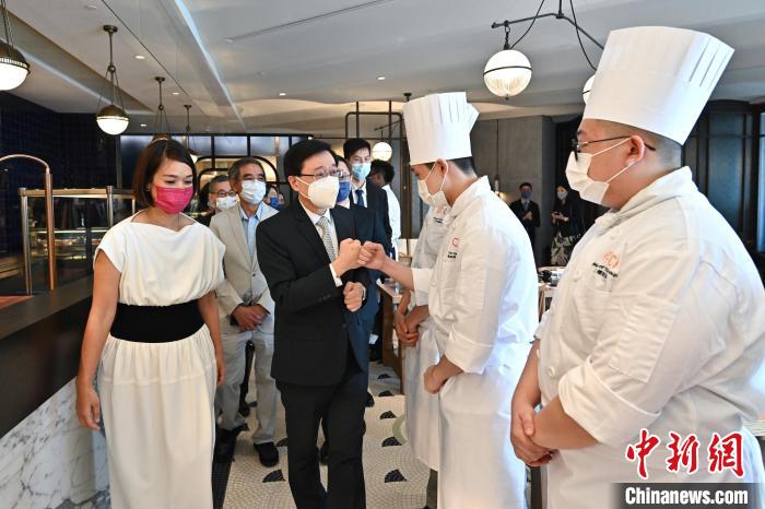 李家超:民政及青年事務(wù)局將為港青多元發(fā)展設(shè)定政策目標(biāo)