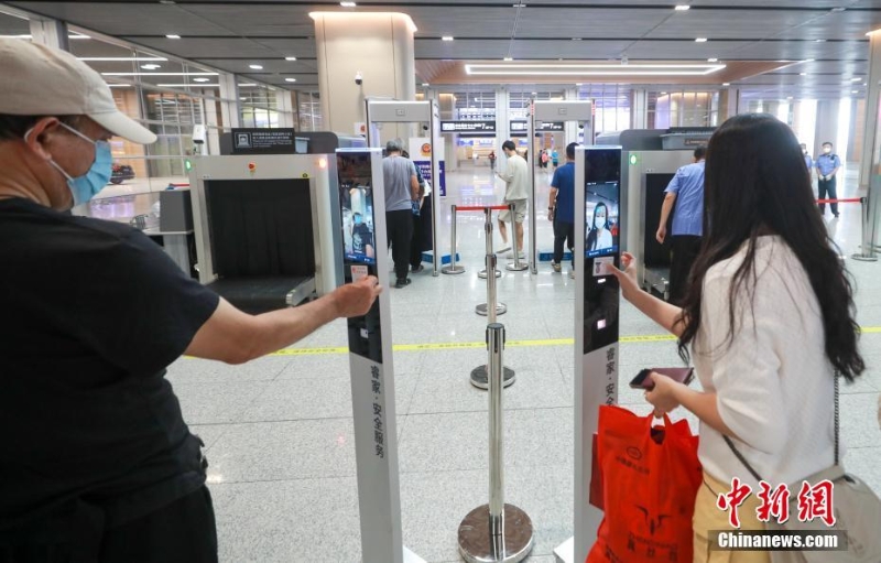 亞洲最大鐵路樞紐客站——北京豐臺(tái)站開通運(yùn)營(yíng)