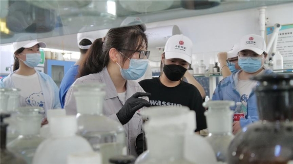 中信環(huán)境技術(shù)：污水廠開放日，小實(shí)驗(yàn)有大能量