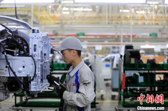 凱翼汽車生產(chǎn)車間。　王磊 攝