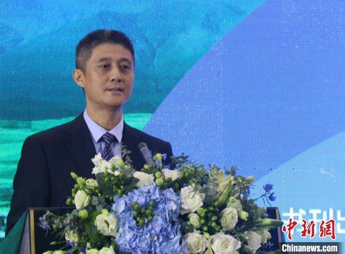 圖為中國外文局副局長兼總編輯高岸明致辭。　潘雨潔 攝