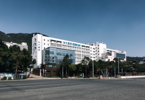 路旁的建筑
描述已自動(dòng)生成