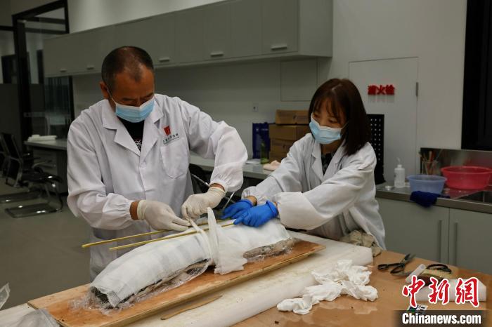 點(diǎn)擊進(jìn)入下一頁