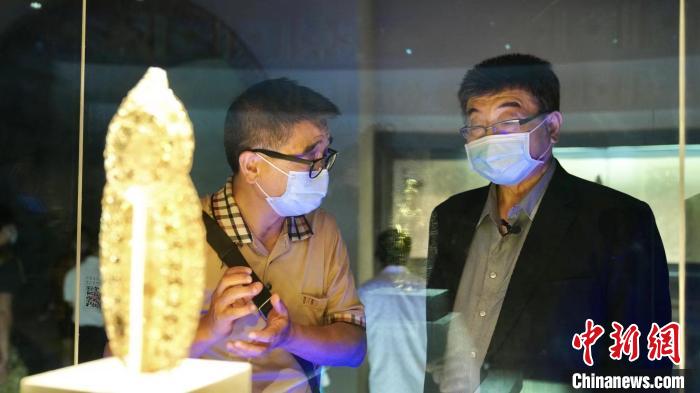 臺灣知名人士邱毅云南“尋寶”：“兩岸同胞應(yīng)攜手傳承中華文化”