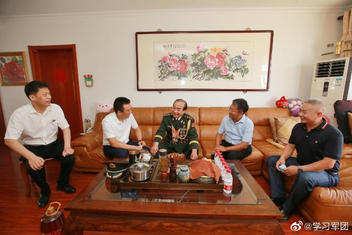 007a5Wntly1h4c1w86j94j30yz0nc18a 007a5Wntly1h4c1w86j94j30yz0nc18a