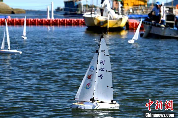 科技遙控帆船課程。　張金川 攝