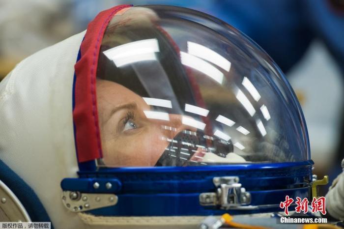 資料圖：俄美宇航員乘坐俄“聯(lián)盟號(hào)”MS-17載人飛船，前往國際空間站。