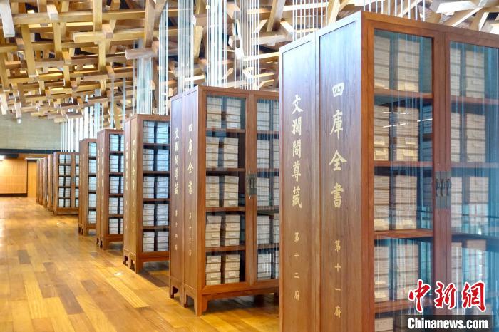 杭州國(guó)家版本館的藏書(shū)?！″X晨菲 攝