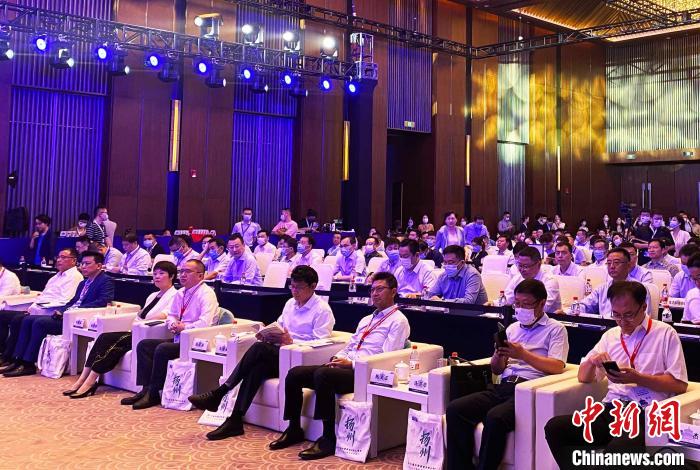 300多位創(chuàng)投界大咖齊聚瘦西湖畔，共話資本賦能?！〈藜衙?攝