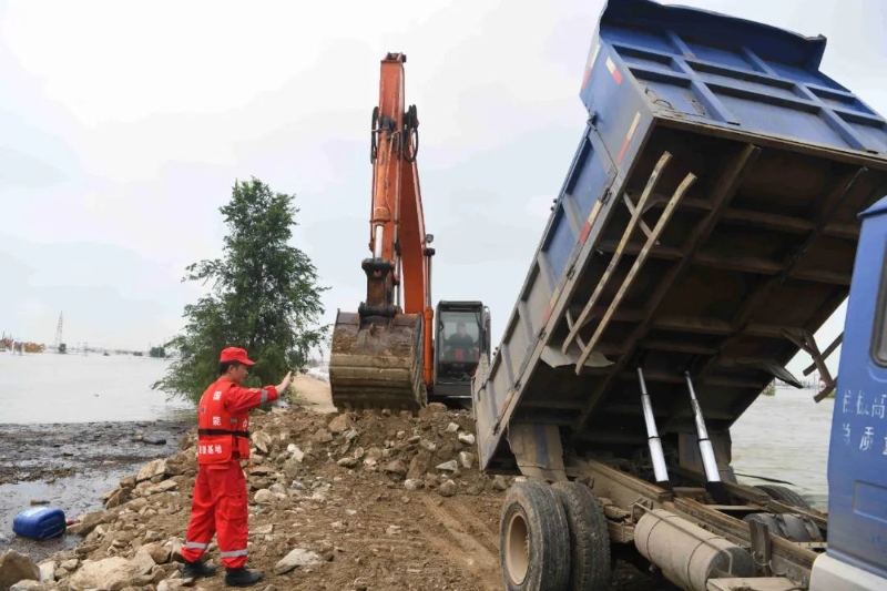 修建會車平臺。來源：盤錦發(fā)布