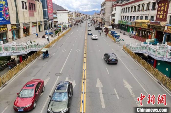 圖為8月9日，拉薩北京東路。記者 江飛波 攝