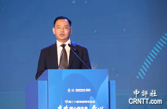 廈門大學臺灣研究院院長李鵬