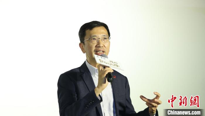 圖為香港特區(qū)政府駐北京辦事處主任梁志仁在活動現(xiàn)場致辭?！≈鬓k方供圖