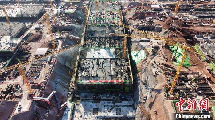 圖為重慶東站施工現(xiàn)場。(無人機圖片) 張旭 攝